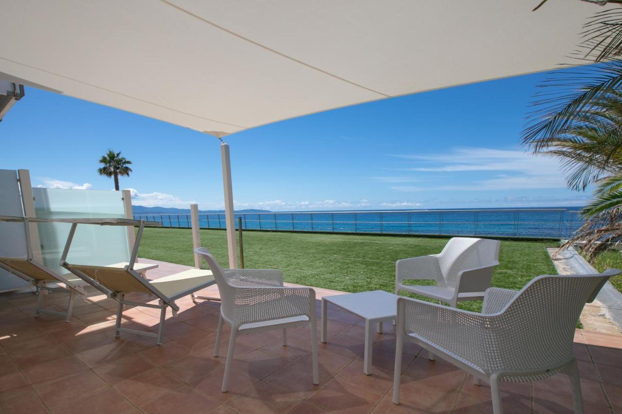 Shaded terrace room