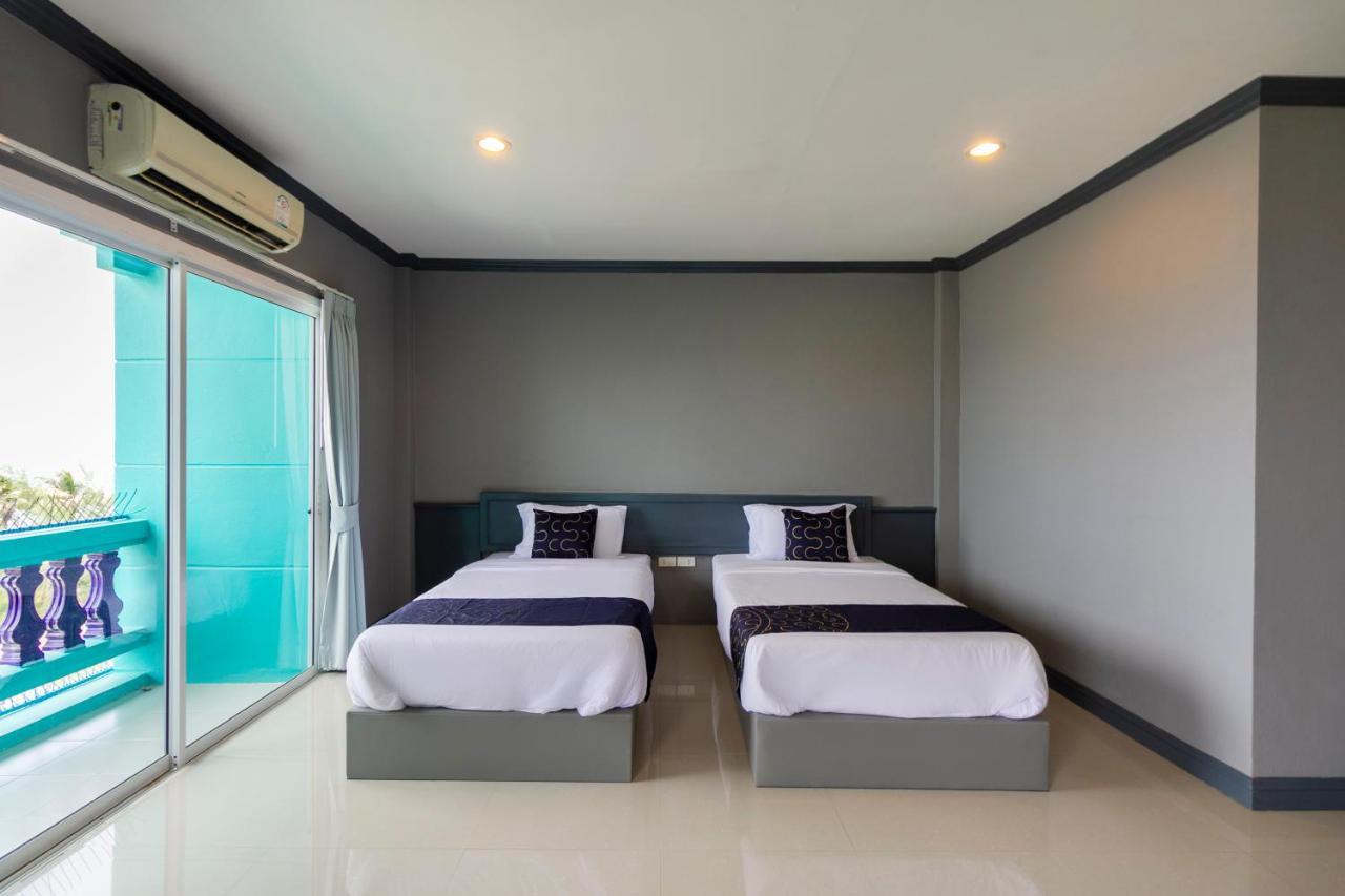 Chambre Double ou Lits Jumeaux (Bâtiment Principal) - Vue Partielle sur Mer