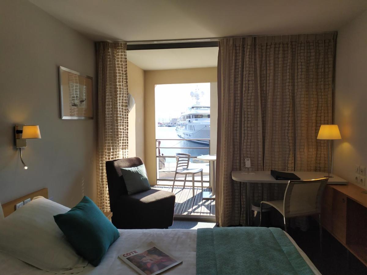 Queen Room Sea View