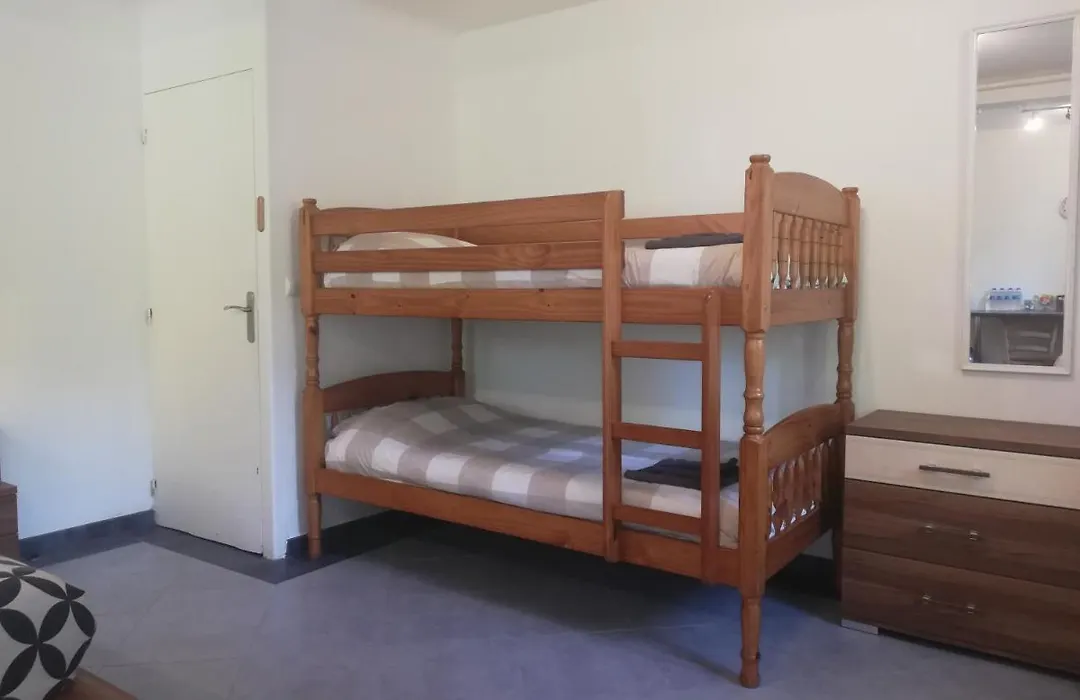 Chambre D'Hôtes De La Roche Tremblante-1