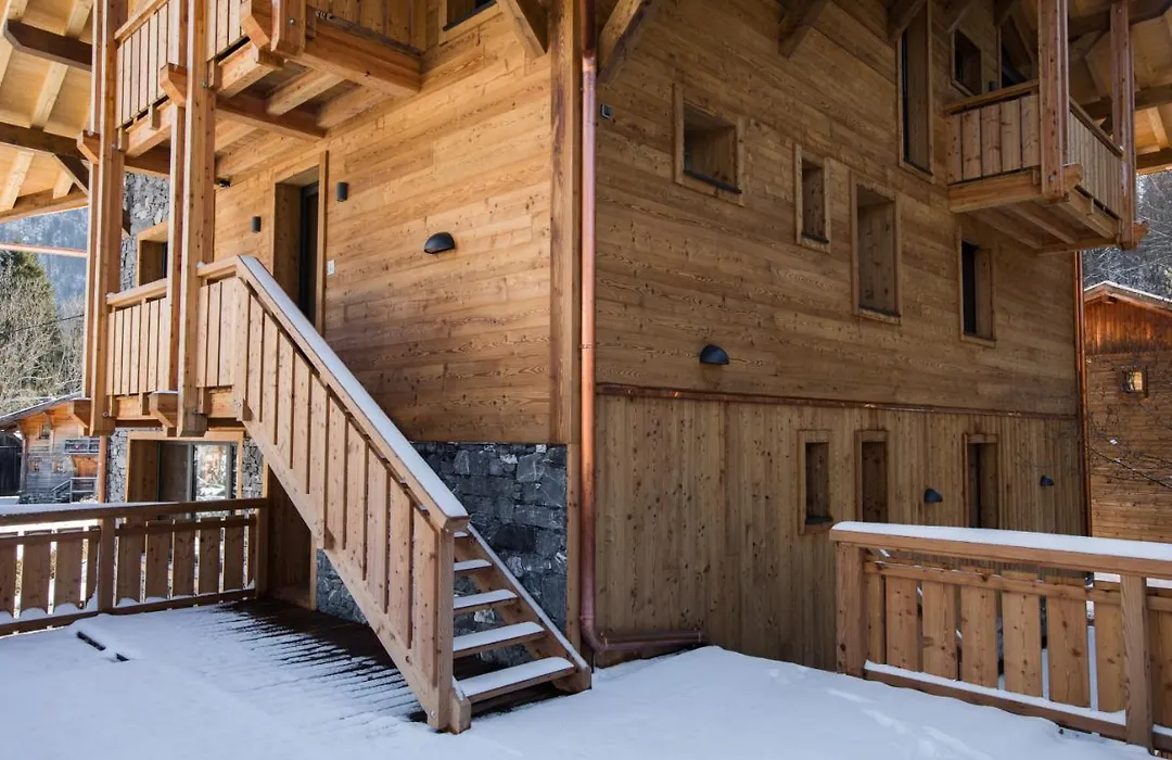 Chalet sur les monts Morzine-1