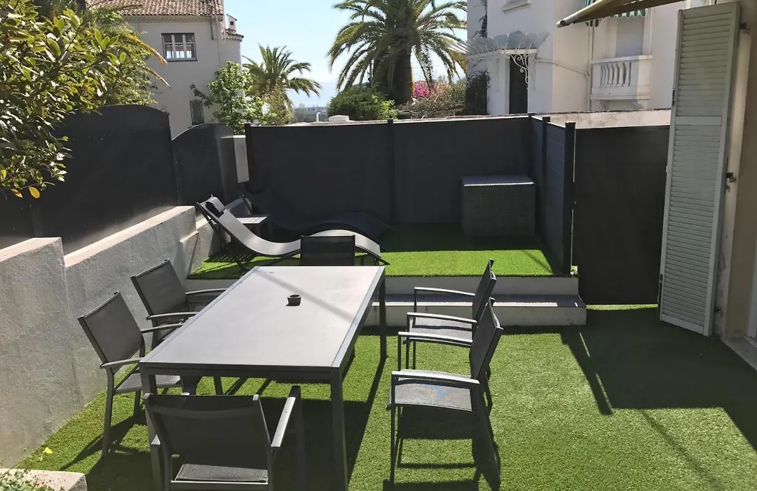 L Ensoleillee Maison 2 Chambres-Private House Cannes-1