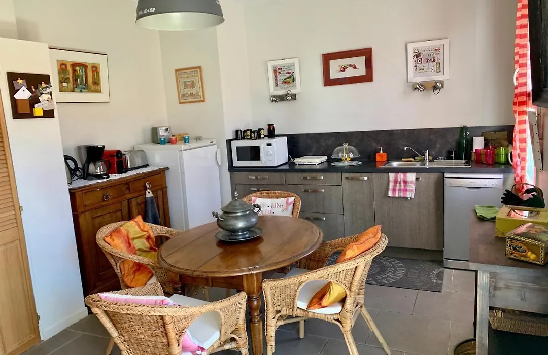 B&B - Chambres D'Hotes Le Foch-1
