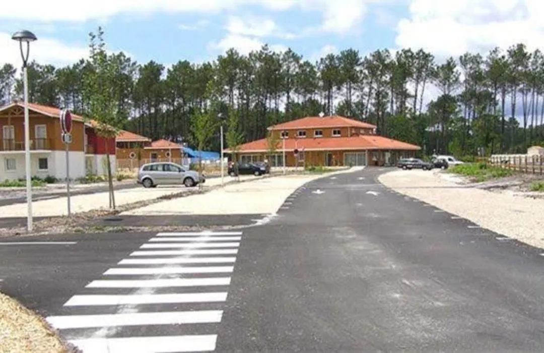 Laouchet Le Hameau des Grands Lacs-1