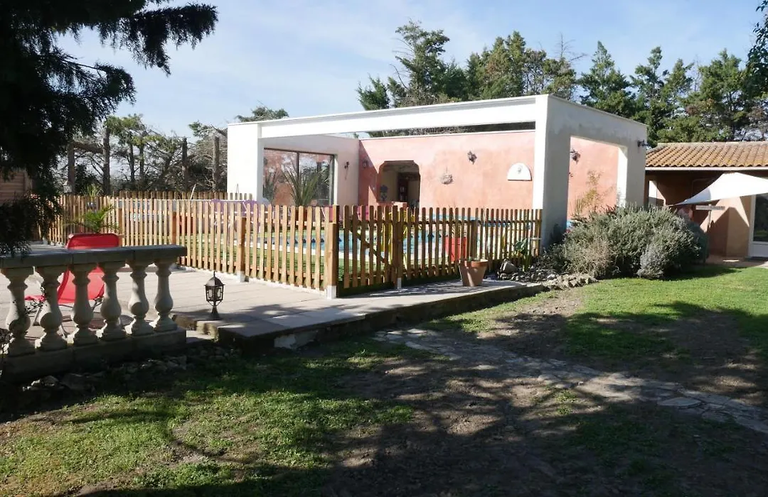 MAS MAURANE-Chambre d'hôte avec SPA privé aux portes d'ARLES-1
