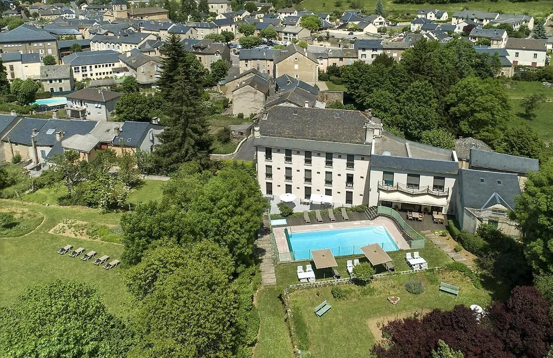 Logis le Mont Aigoual-1