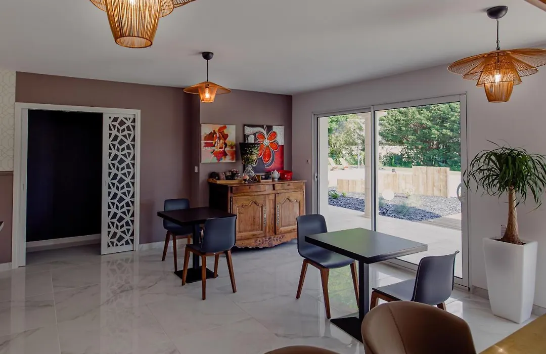 Villa Des Chenes-1