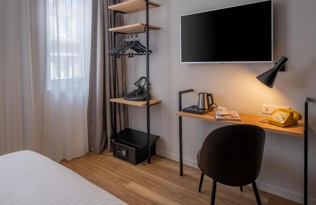 Ferdinand Hotel Tours-1