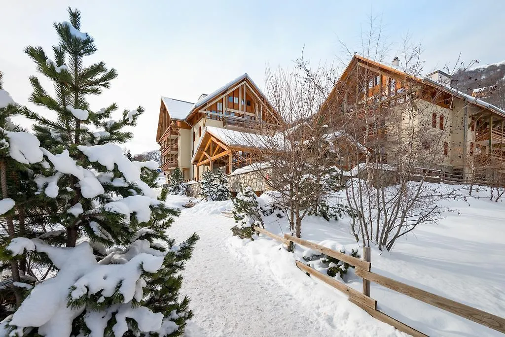 Lagrange Vacances Chalets du Galibier-1