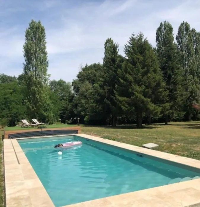 Le Petit Pavillon-1