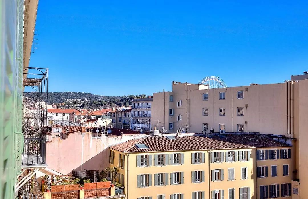 Lumineux Appartement- Carre D'Or- Proche Mer-1