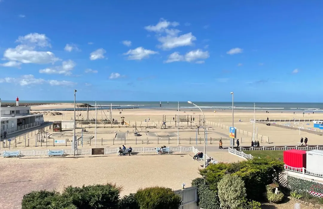 Les Embruns-1
