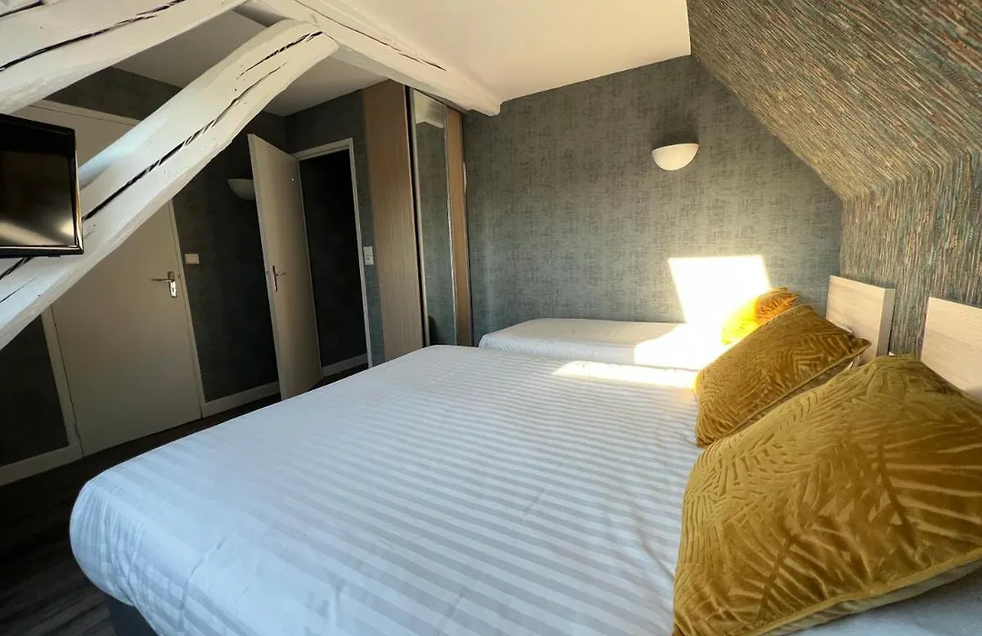 Contact Hotel Hotel De Troyes-1