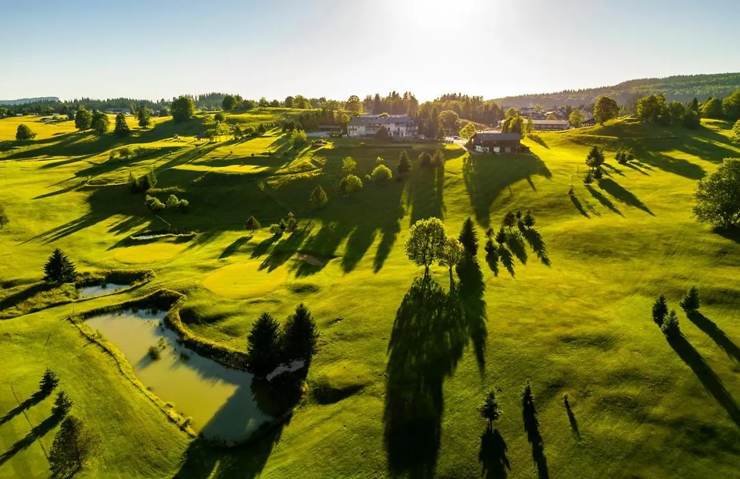 Domaine du Mont-Saint-Jean-1