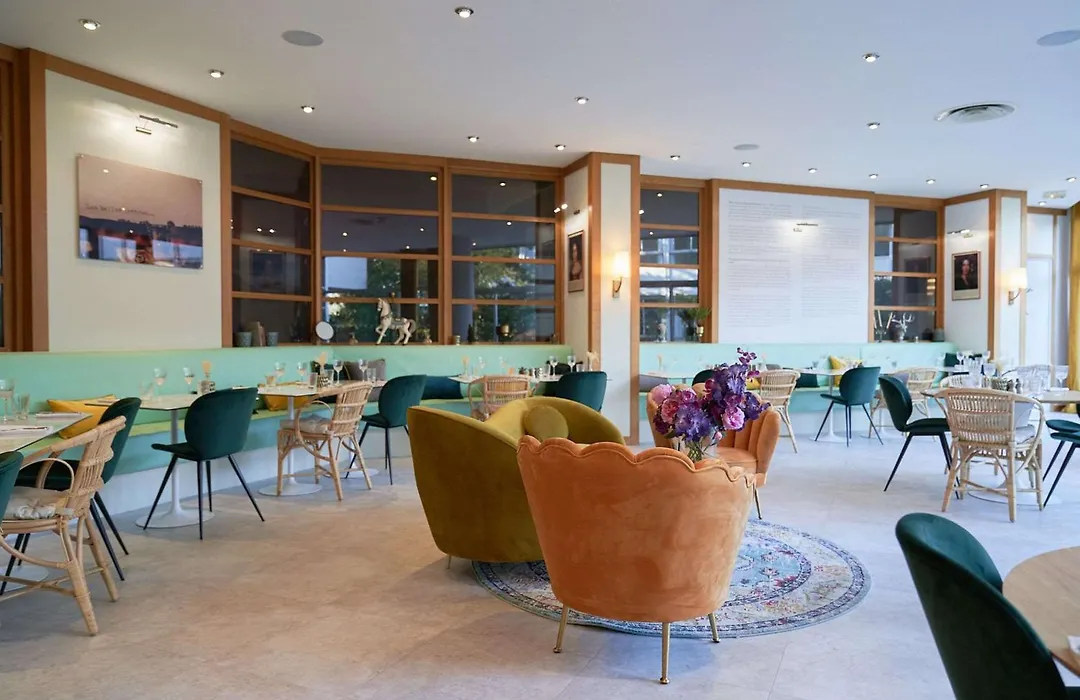 Best Western Plus Paris Saclay-1