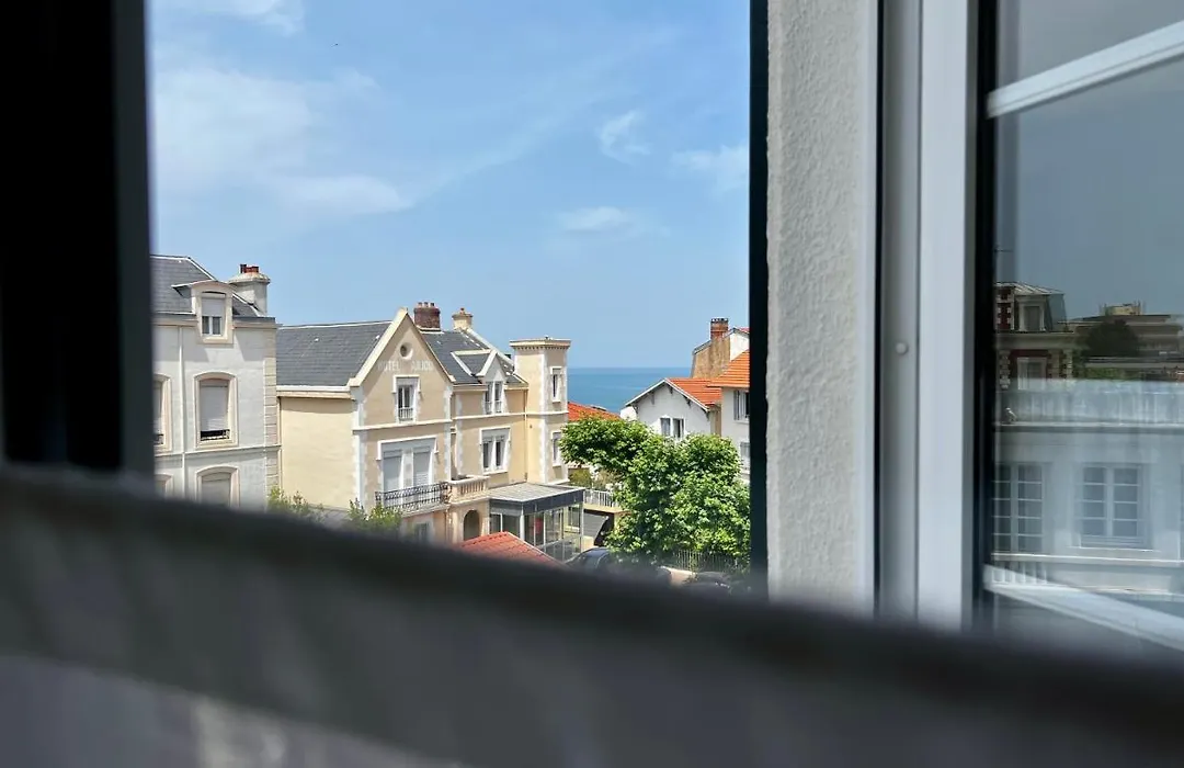 Hotel Saint James-1