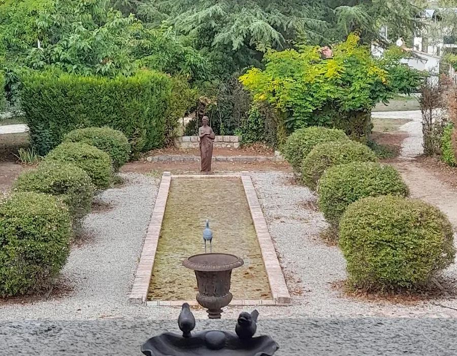 Castell Rose-1