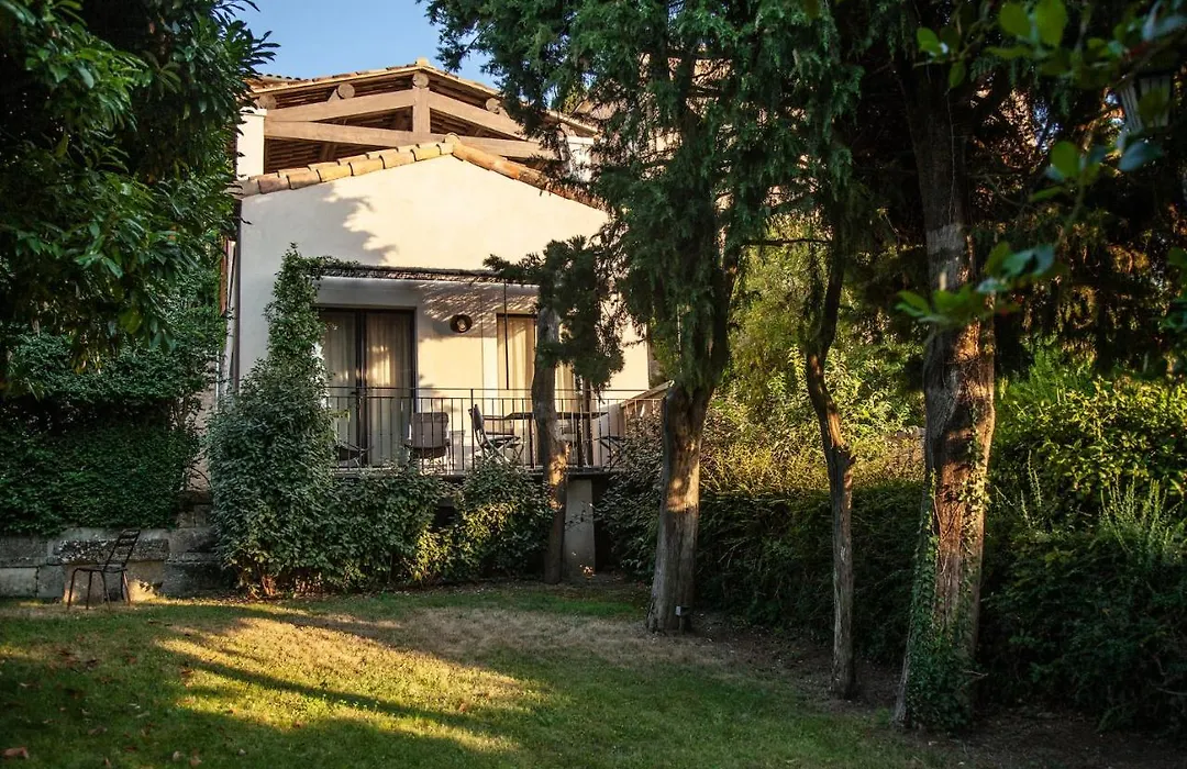 Le Clos Du Buis-1