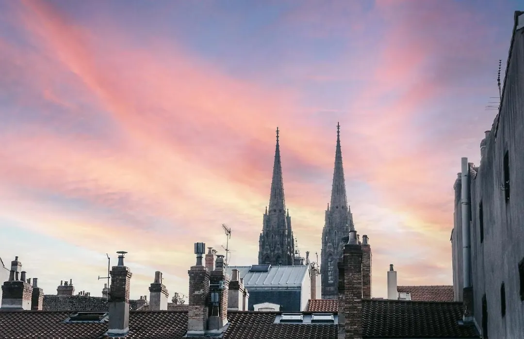 CIT'HÔTEL LE DAV Clermont-Ferrand Centre-1