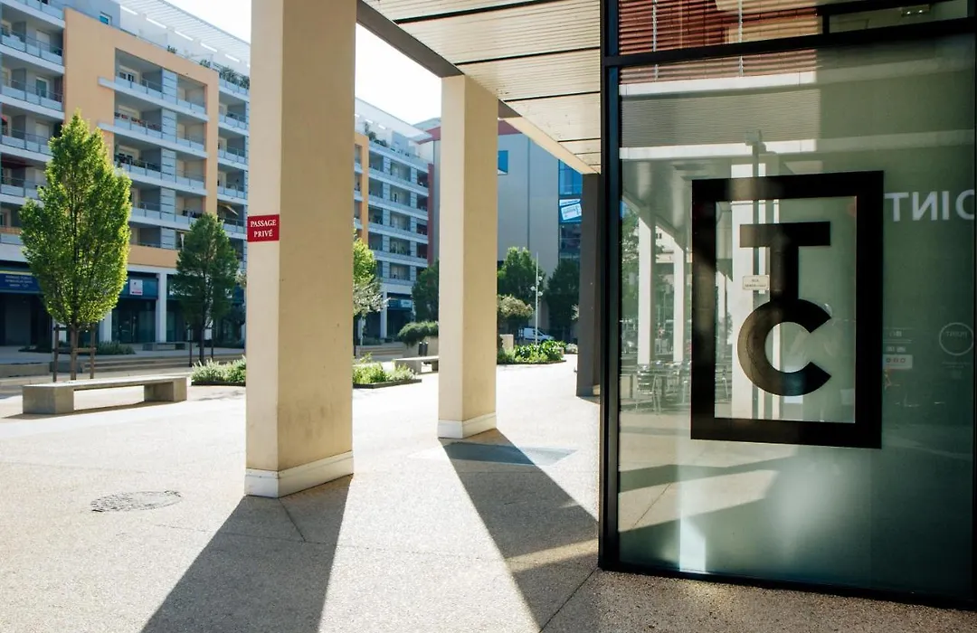 Twenty Business Flats Nimes Trigone-1