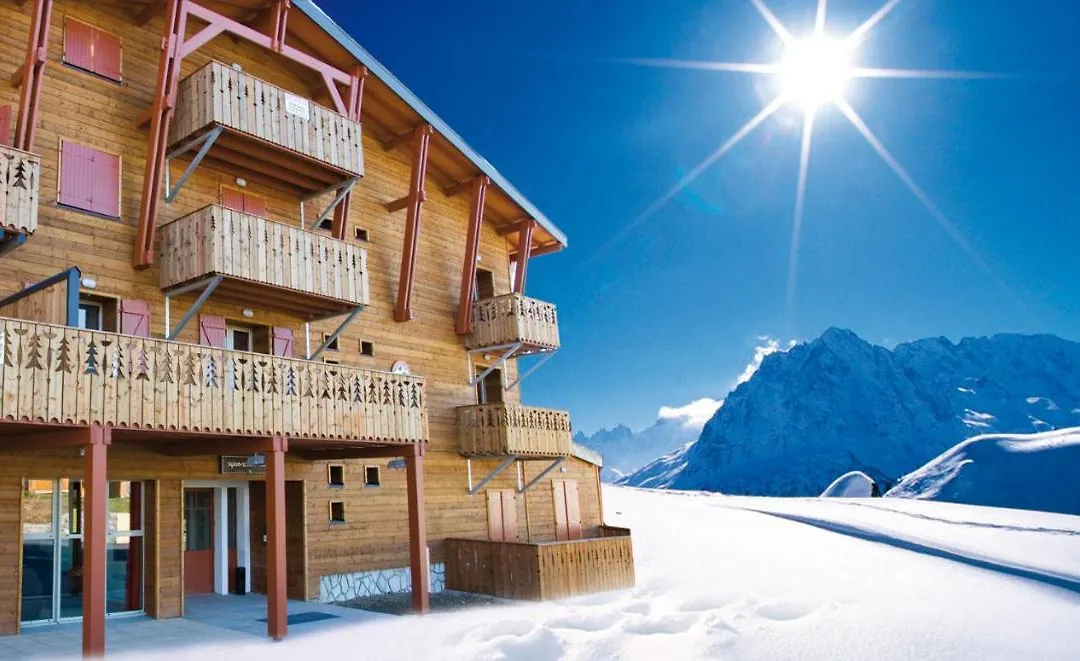 Lagrange Vacances Les Chalets de l'Adet-1