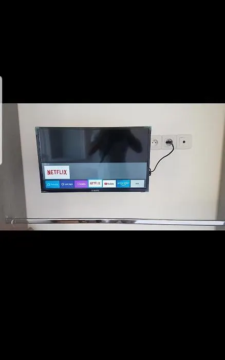 Private room near airport 5 min train 3 min&tram on site, beach 7 min, 2 showers&2 toilets , Chambres privatives proche aéroport 5 min train 3 min et tramway sur place, plage 7 min, 2 douches et 2 wc-1