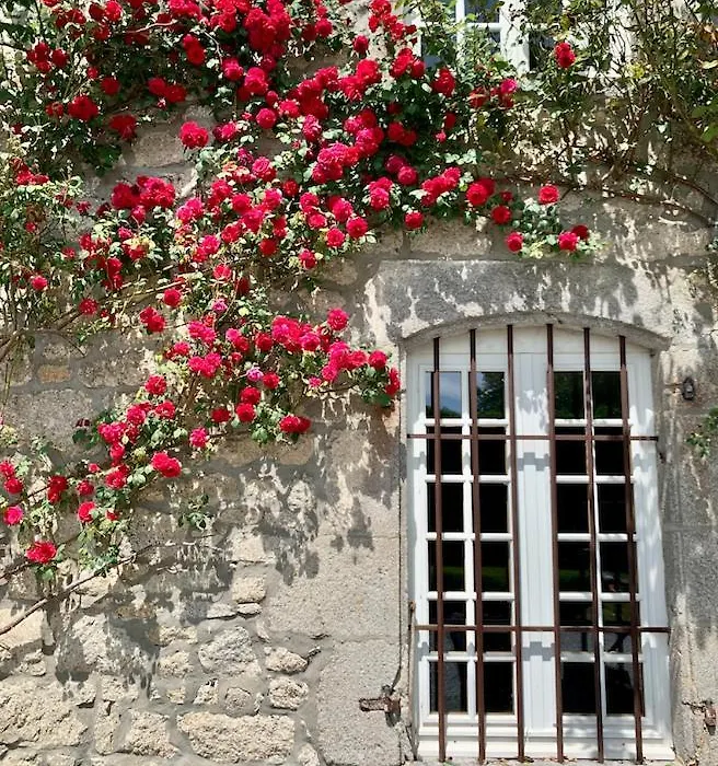 Château de la Borde à Ussel, centre-ville, proche autoroute A89-1