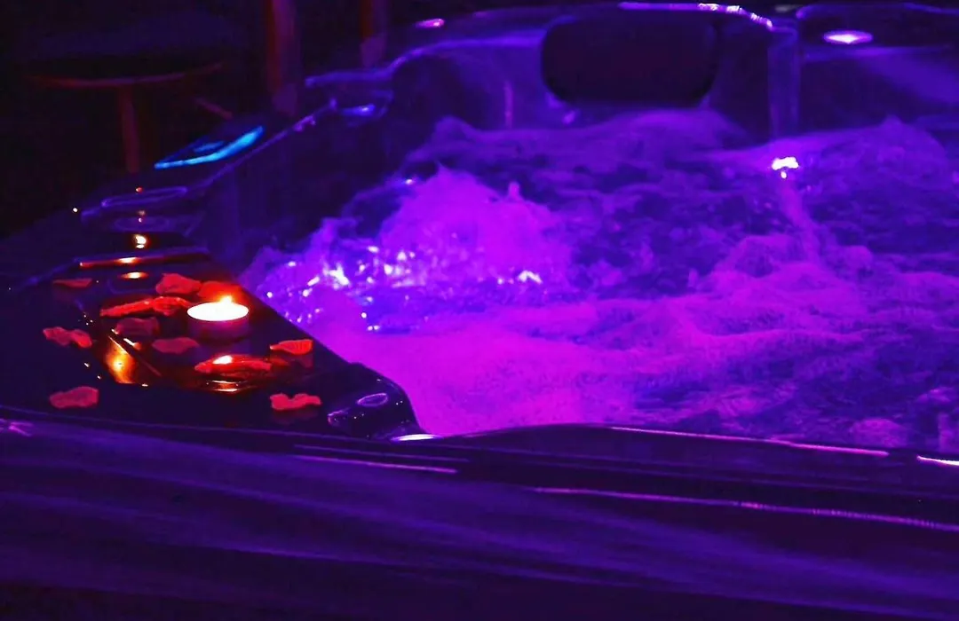 La Gold Room Jacuzzi & Sauna Prive-1
