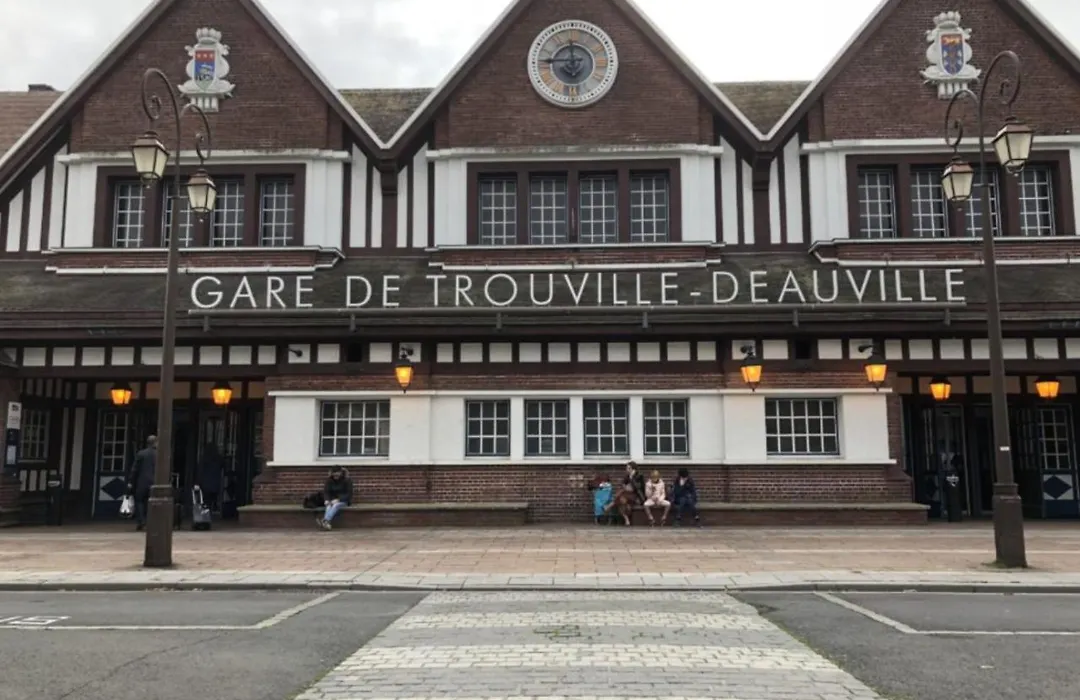 Hotel des Sports-1