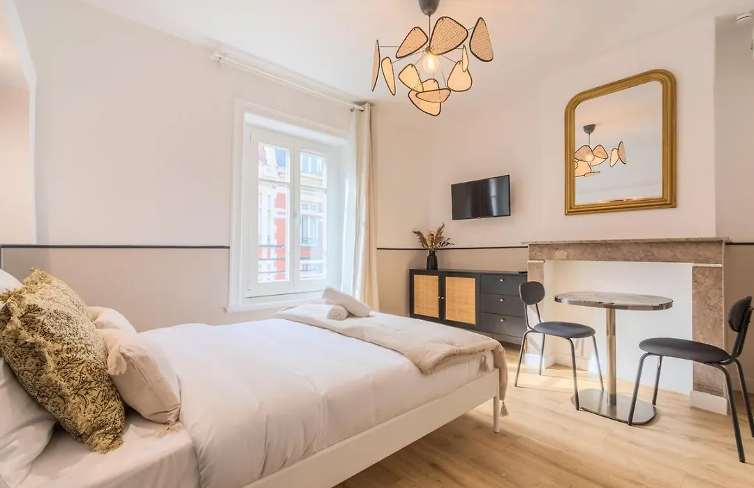 5-Bedroom House In The Centre Of Lille.-1