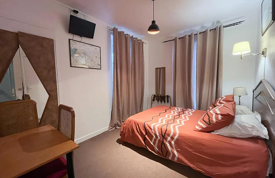 Ideal Hotel-1