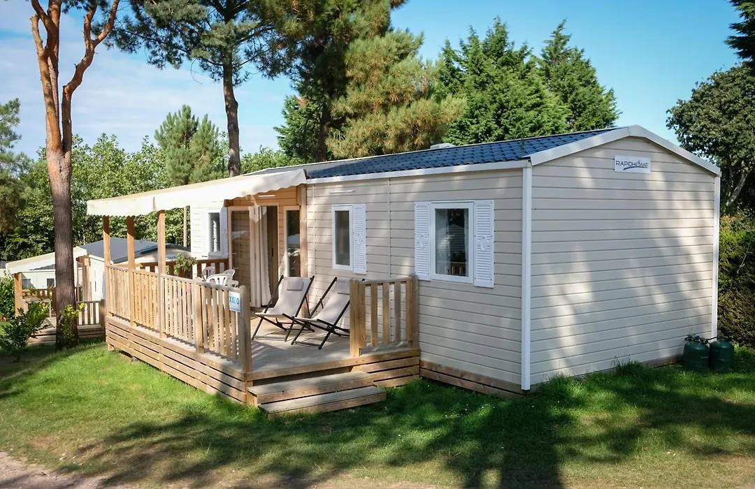 Mobil Home XXL 4 chambres - Camping Le Viaduc-1
