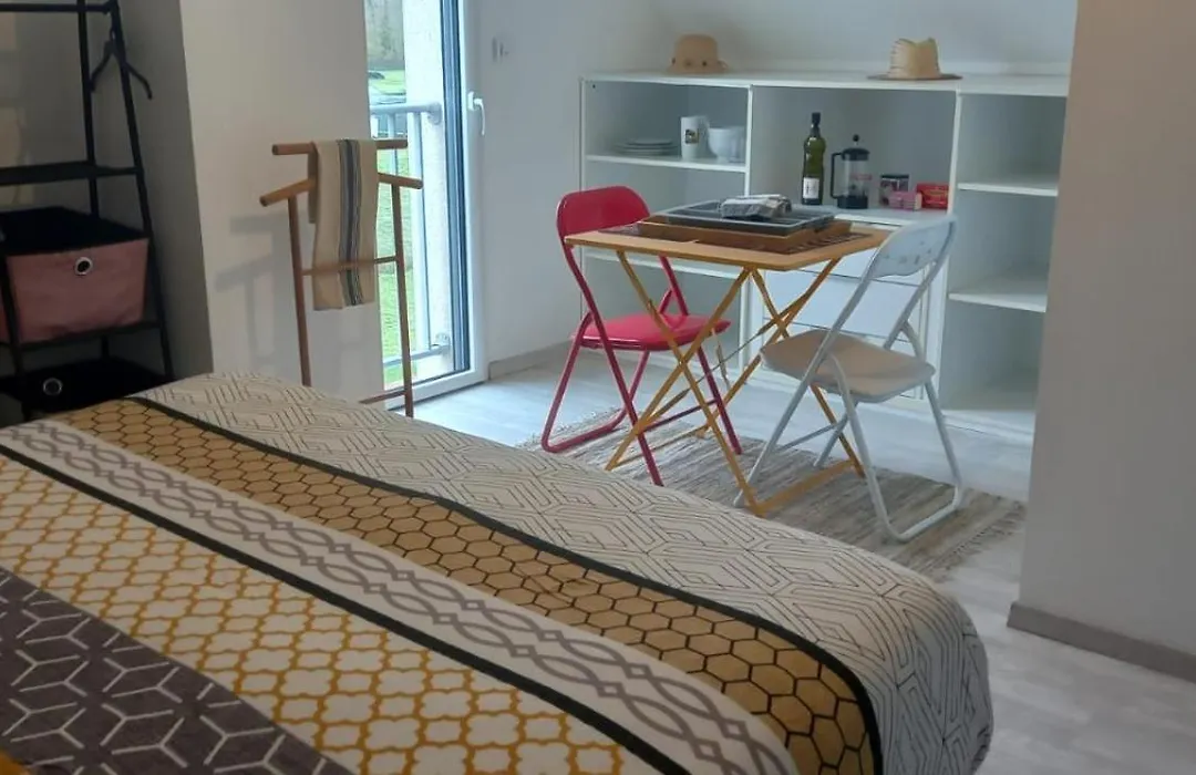 Chez Elisa-1