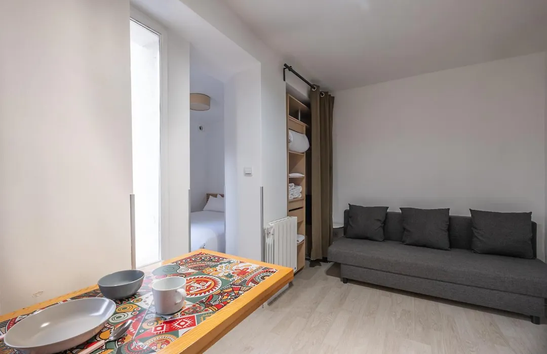 Residence Clignancourt-1