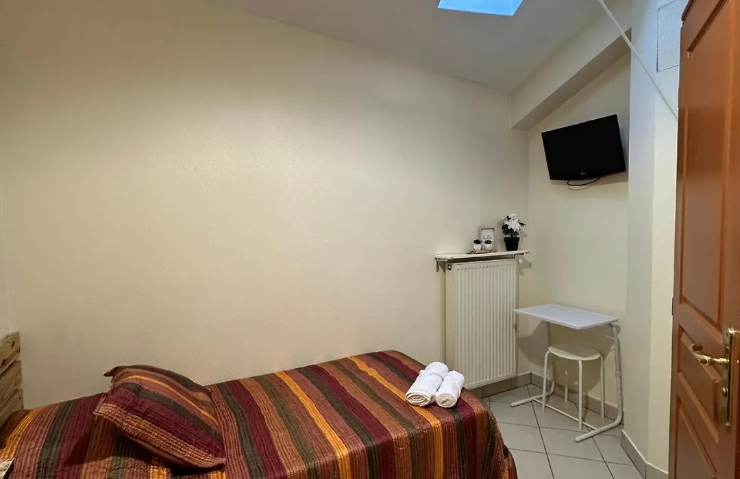 Hôtel Victor Hugo-1