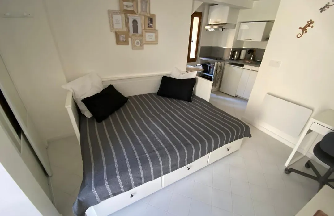 Hotel O' Coeur De Menton-1