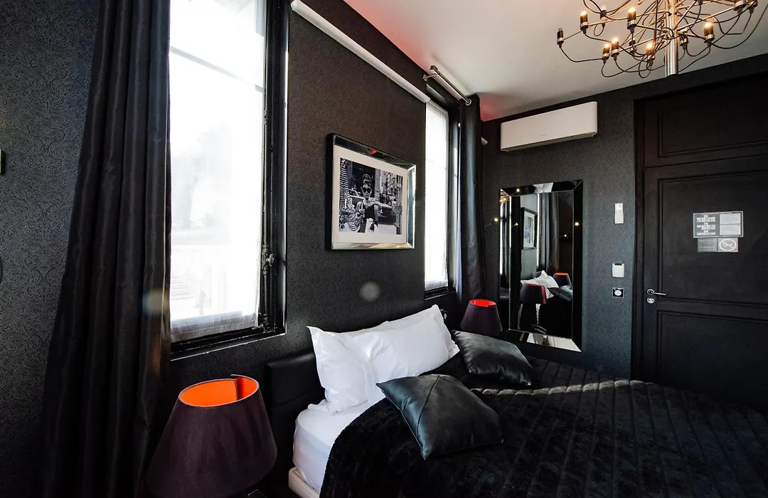 Art Hotel-1