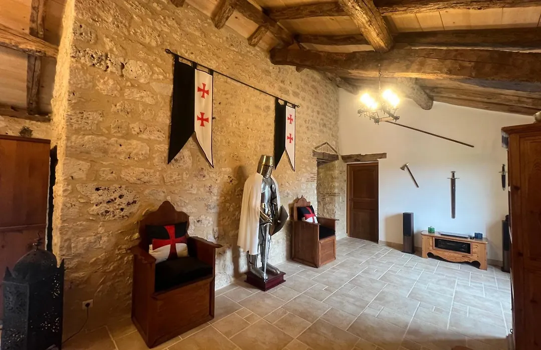 Le Relais des Chevaliers La Suite des Seigneurs-1