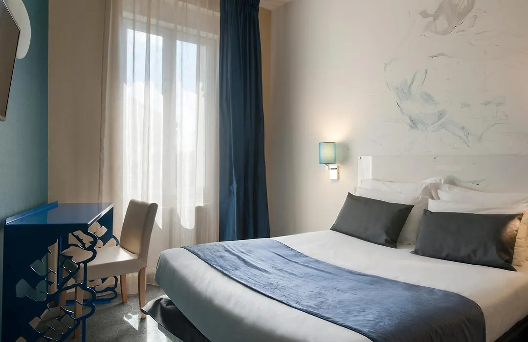 The Originals Boutique, Hôtel de l'Univers, Montluçon (Inter-Hotel)-1