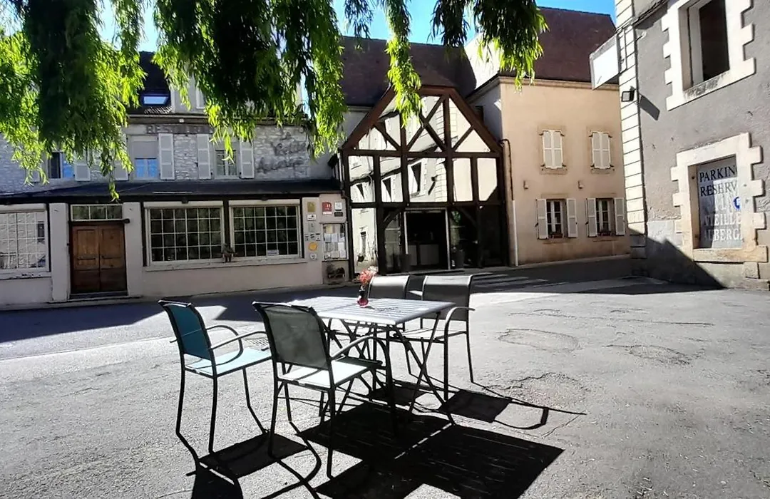 Logis Hôtel Restaurant bistronomique La Vieille Auberge,-1