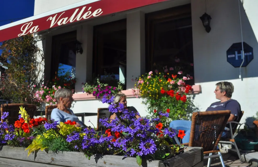 Hôtel La Vallée-1