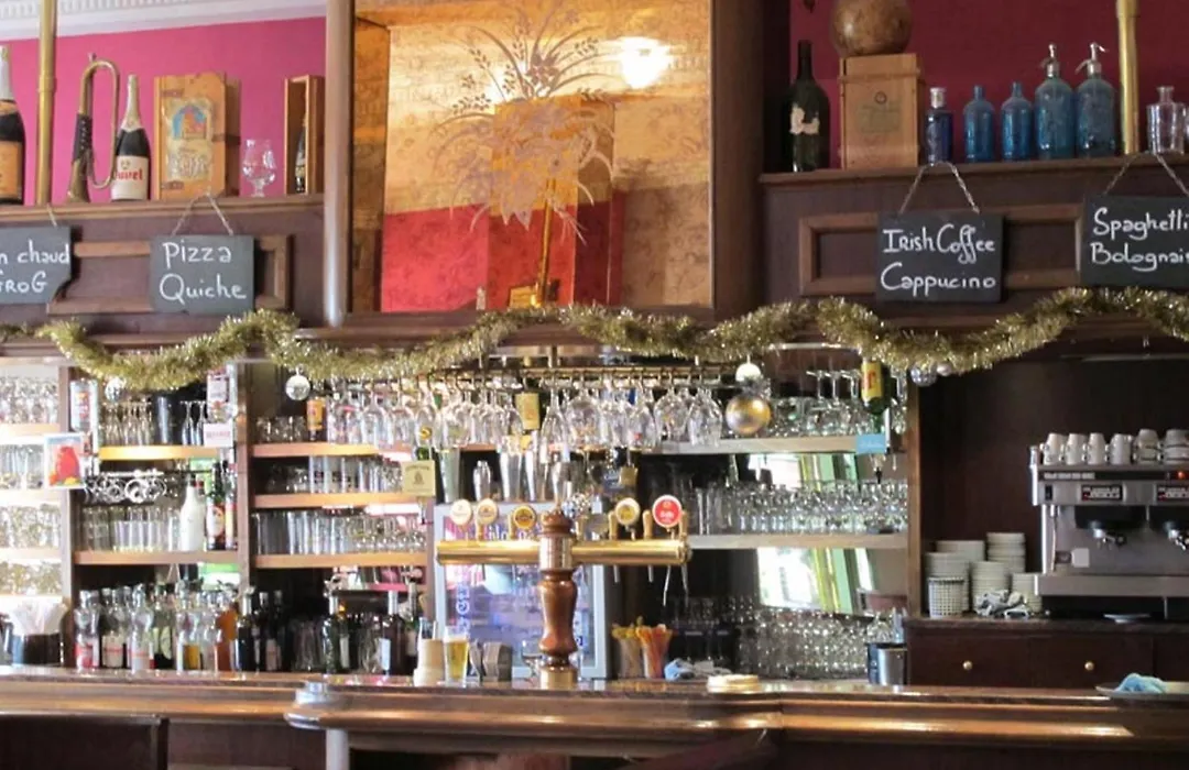 Hôtel Café les Fleurs-1