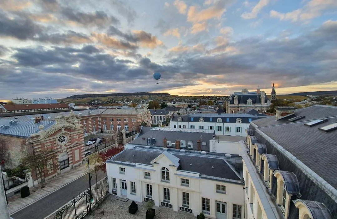 L'Epopee Panoramique - Parking - Avenue De Champagne - Epernay-1