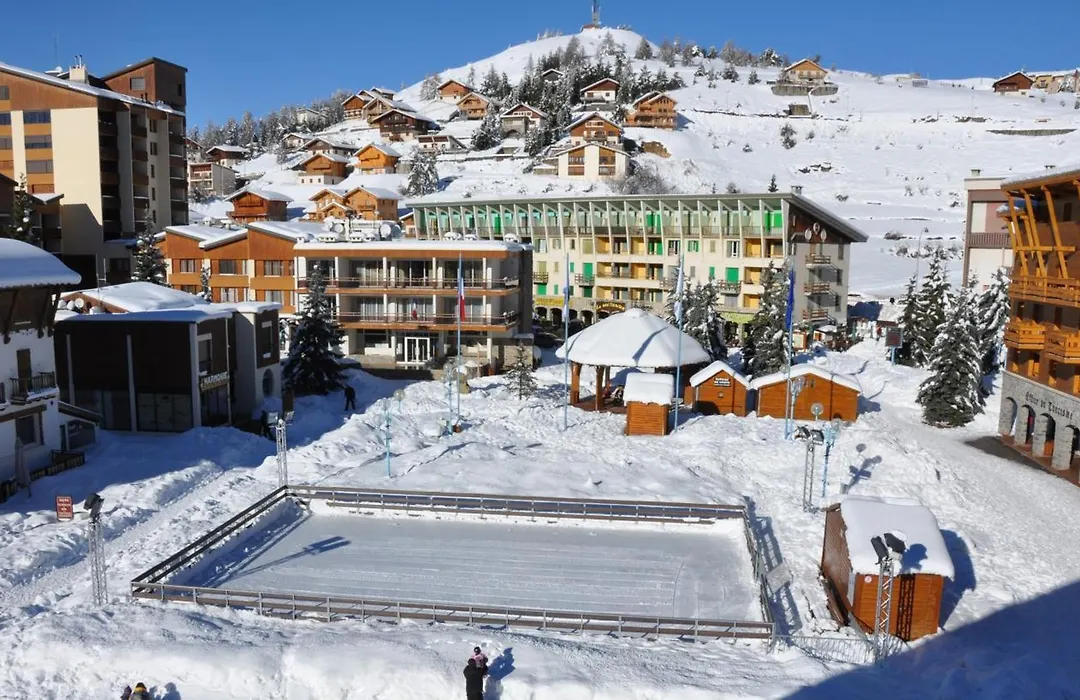 Le Chalet Suisse-1
