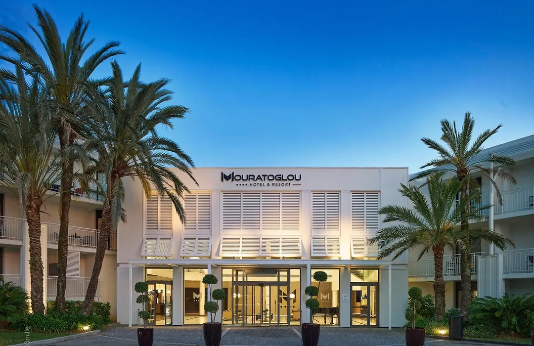 Mouratoglou Hotel&Resort-1