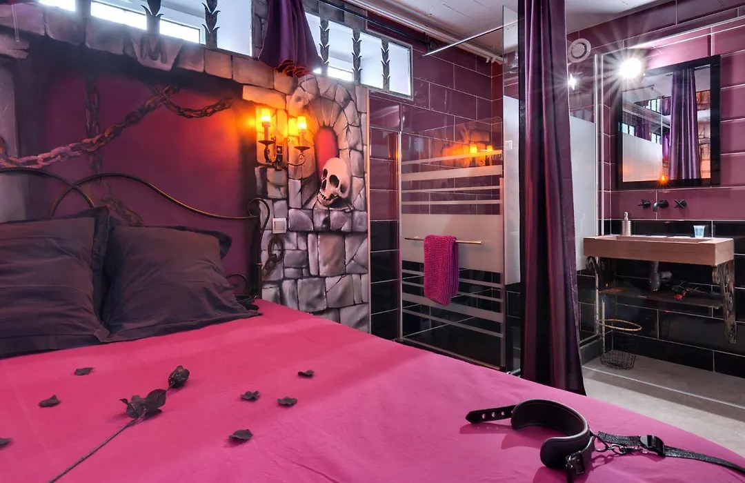 Chambre Marquis De Sade-1