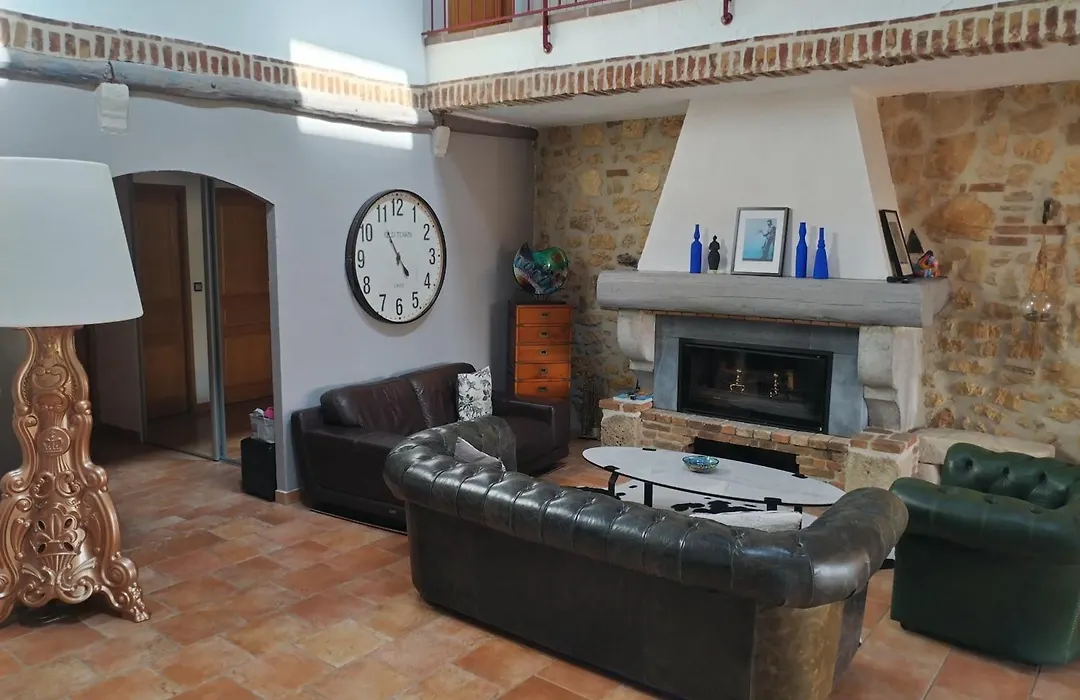 VILLA ARTEMIA Maison vigneronne - chambre d hôtes-B&B-piscine-climatisation-1