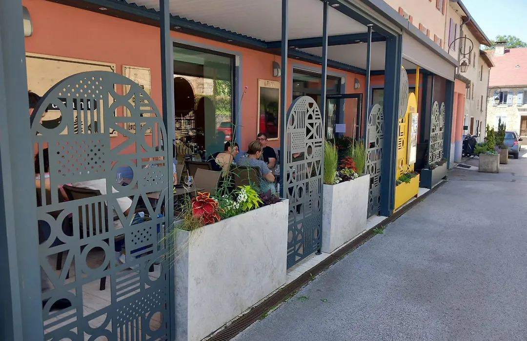 Hotel Les 2 Lacs-1