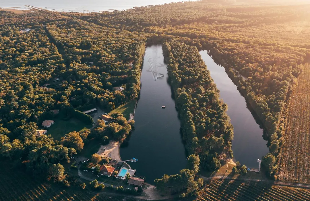 Villa avec vue sur le lac Domaine de Pitrot-1