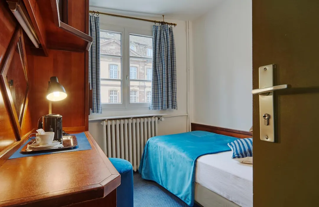 Hotel Suisse-1